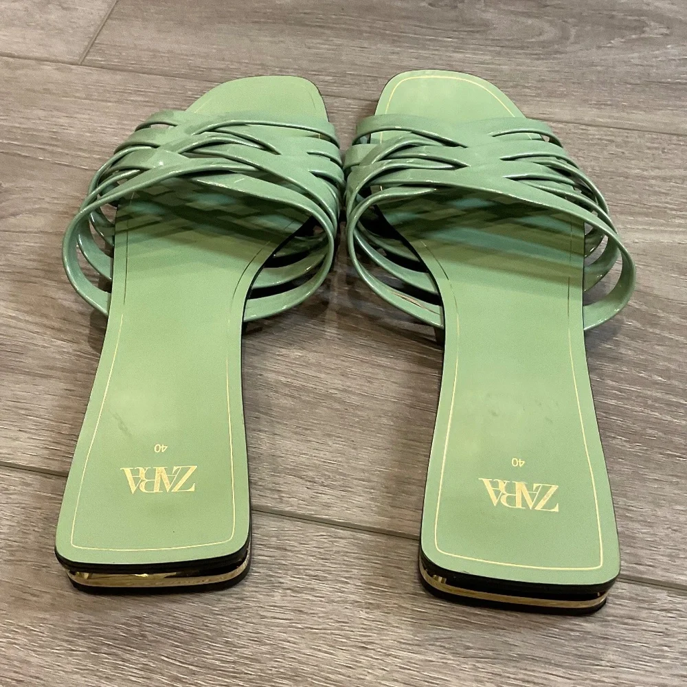 ZARA Green Glossy  Sandal Size EU40 US 9 - Picture 3 of 7